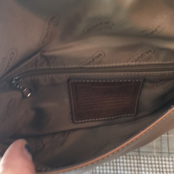 Coach Tan Leather Shoulder/Crossbody - Picture 4 of 6